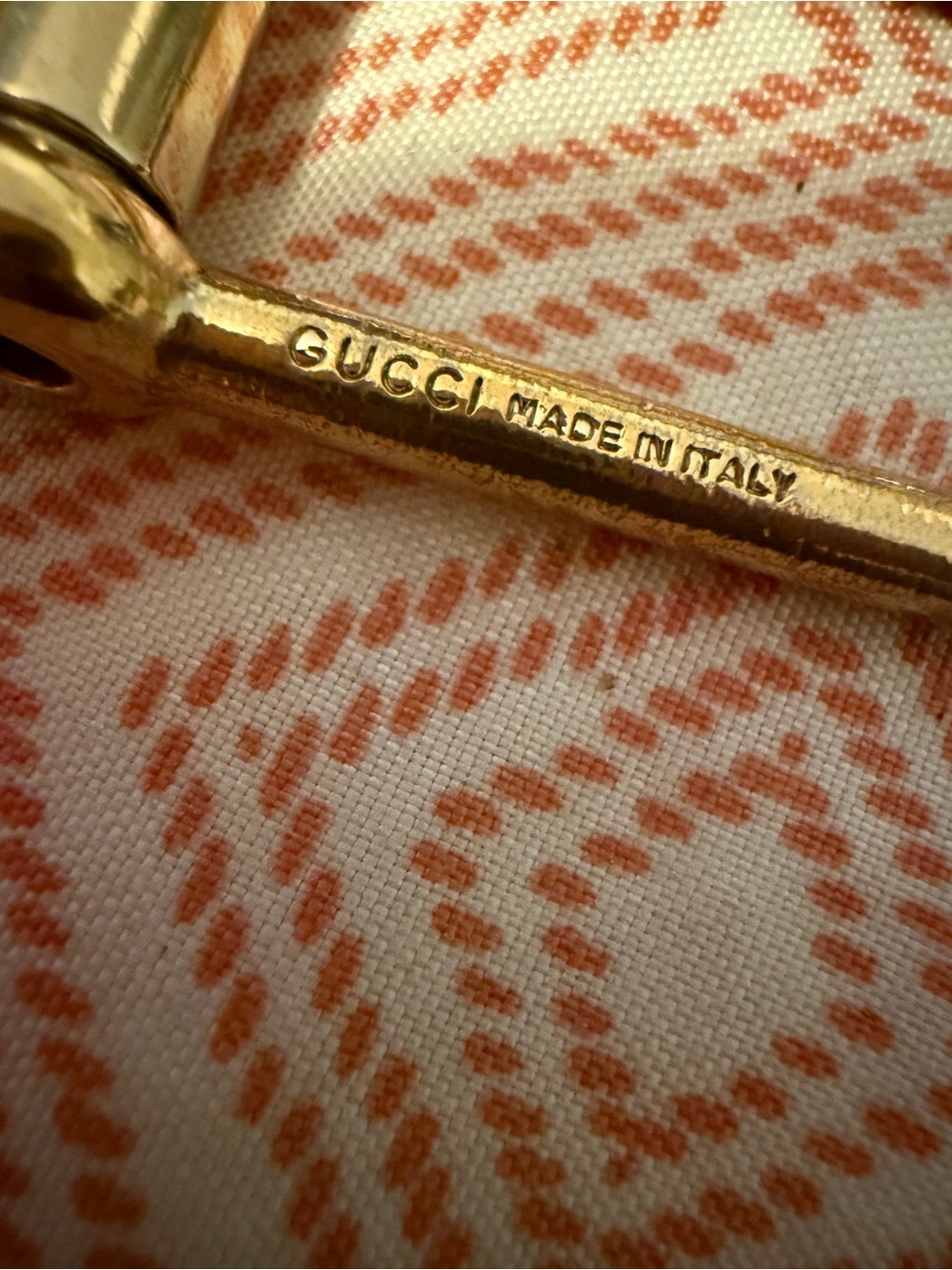 Gucci Red Patent Heart Charm Zipper Key Case - Picture 6 of 8